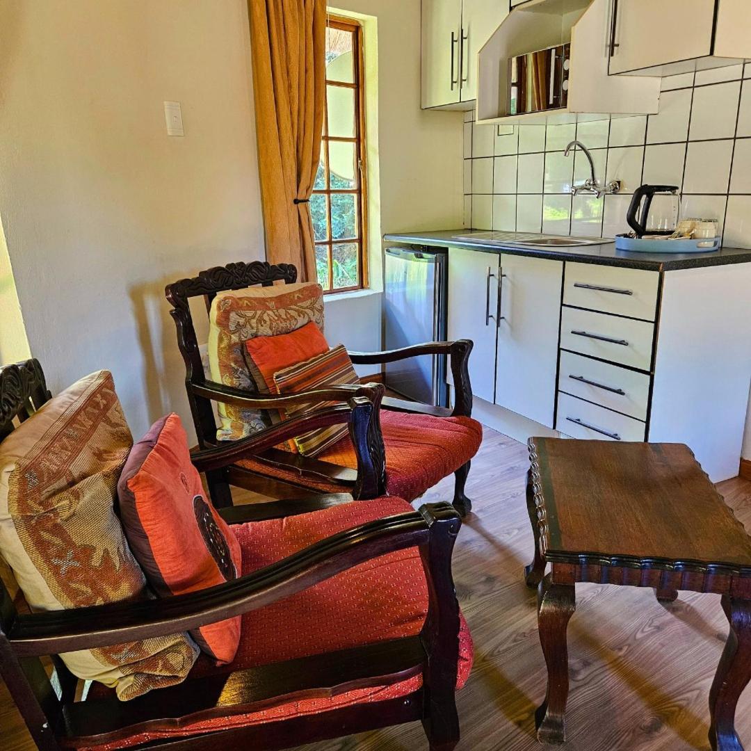 Bird Haven Guesthouse Hlotse Екстер'єр фото